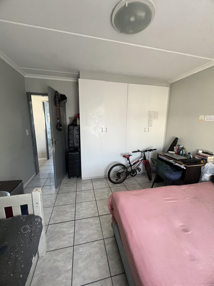 2 Bedroom Property for Sale in Guldenland Western Cape